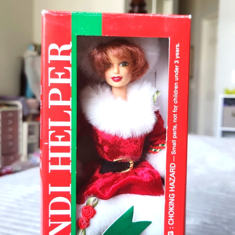 Vintage hamilton candi fashion barbie doll dressed in Santa 🎅 🧑